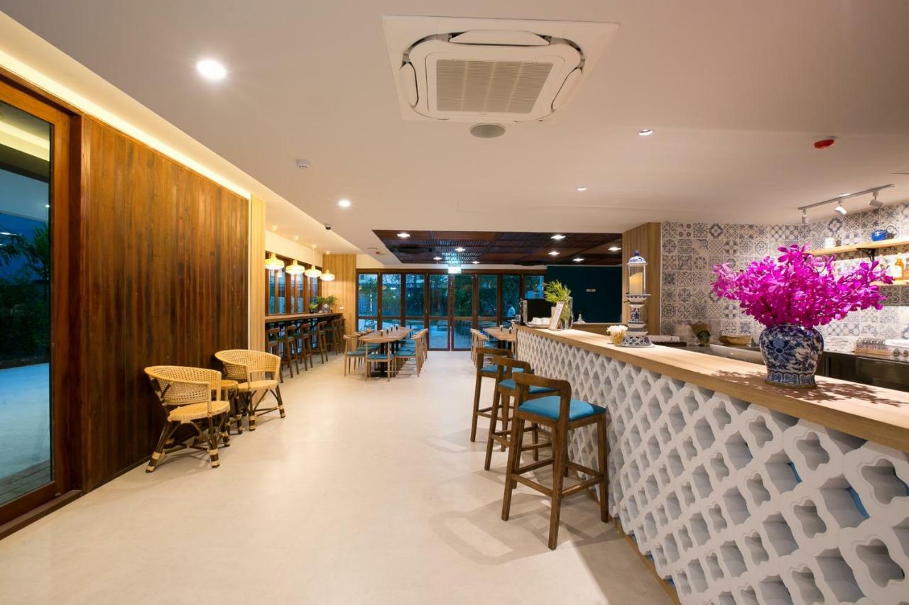 Deeprom Pattaya Hotel Exterior photo